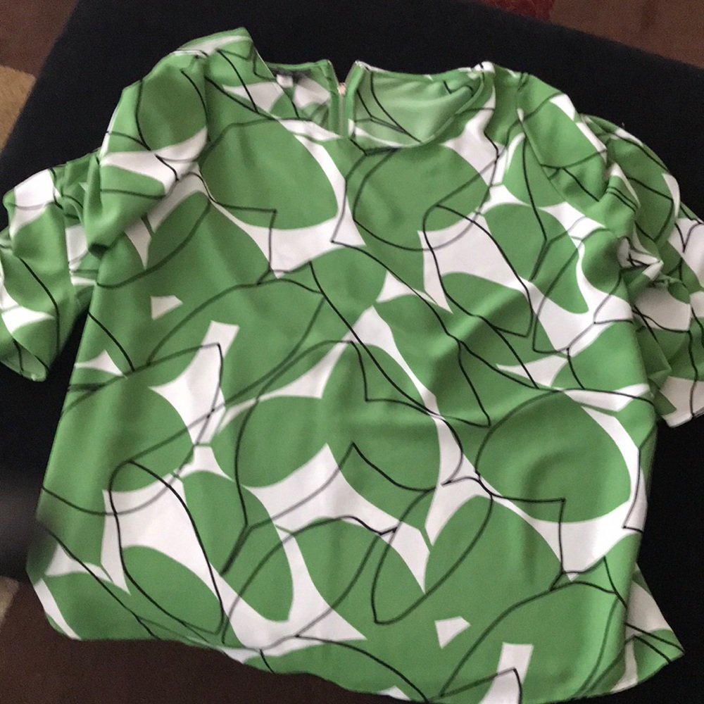 Alfani top excellent condition